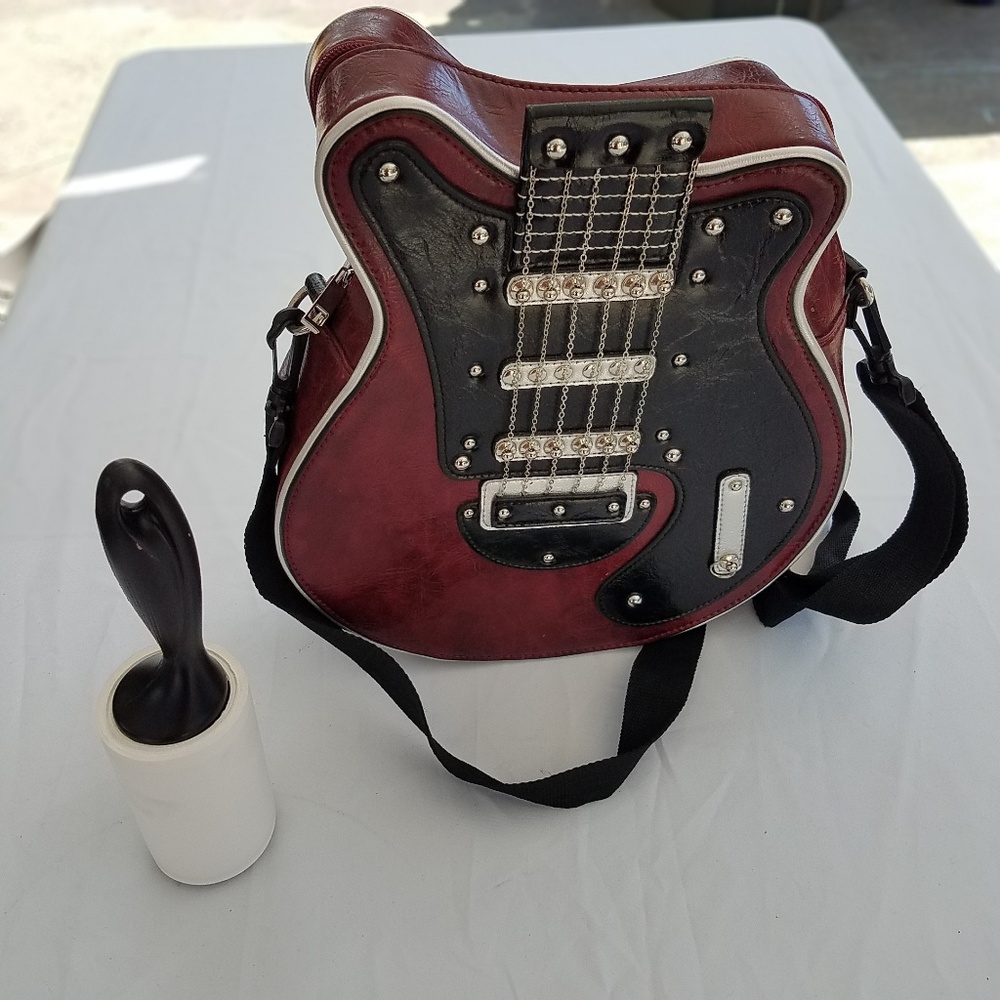 Guitar purse - Picture 4 of 5
